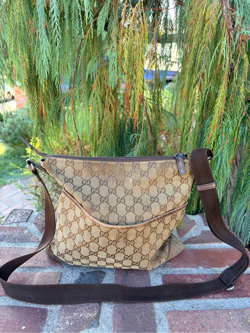 Gucci Monogram GG Crossbody Shoulder Bag Authentic Italy